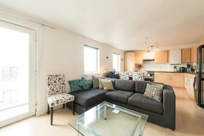 Large London Apartment Near Portobello Market, Notting Hill Exterior photo